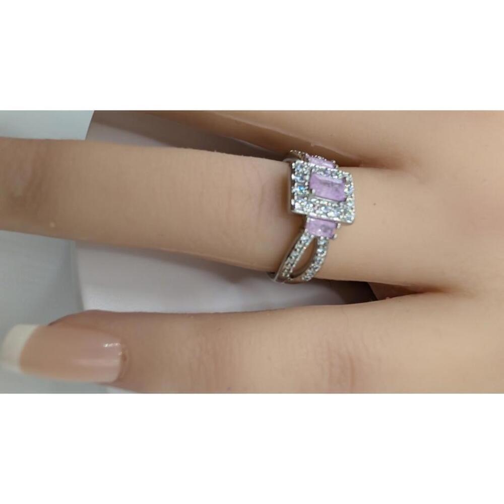 Elegant Silver Ring with Purple Gemstone and Clear Accents Size 6 - Picture 5 of 7